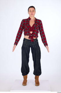 Hanane a pose baggy high-waisted jeans casual dressed plaid knotted…